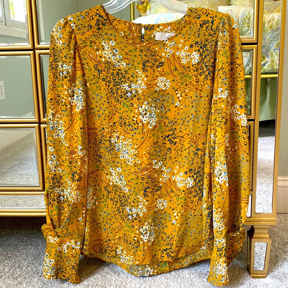 EUC yellow floral long sleeve LOFT blouse. XS